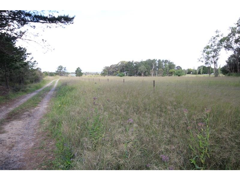 12 Deveney Lane, The Summit QLD 4377