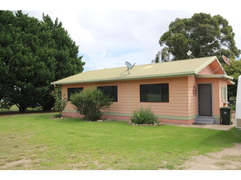 211 Granite Belt Drive, Thulimbah QLD 4376