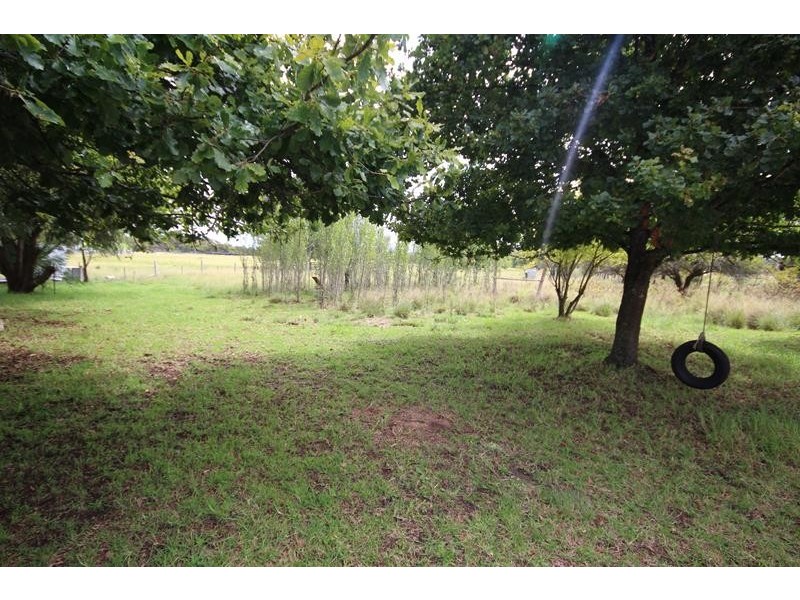 211 Granite Belt Drive, Thulimbah QLD 4376