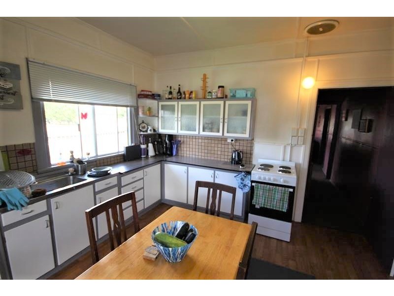 18 Ann Street, Applethorpe QLD 4378