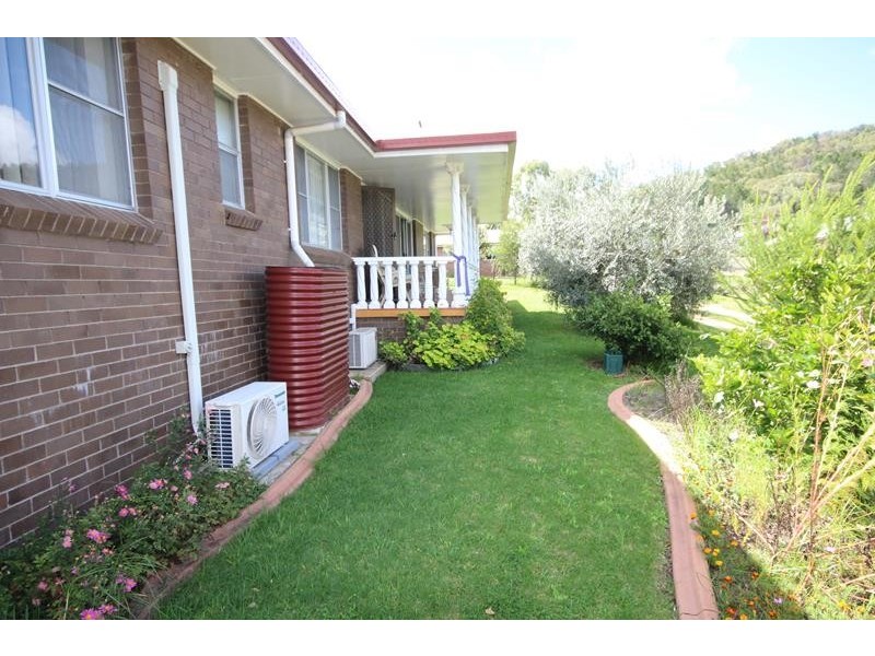 53 Hoult Street, Stanthorpe QLD 4380