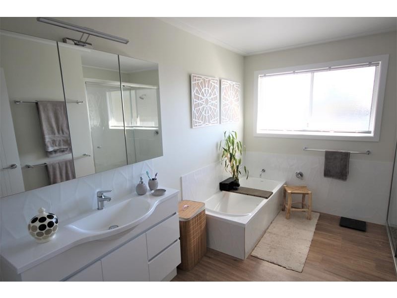 37 Walters Road, Glen Aplin QLD 4381