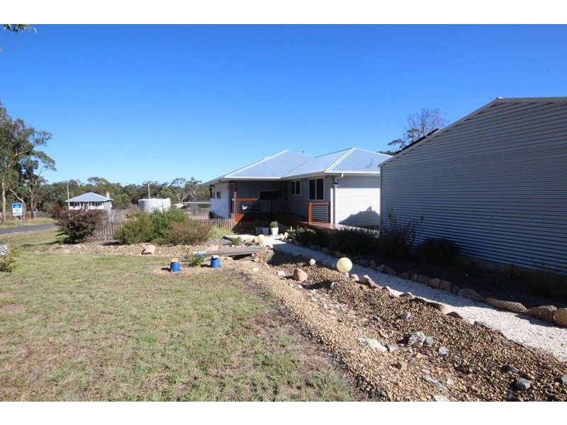 37 Walters Road, Glen Aplin QLD 4381