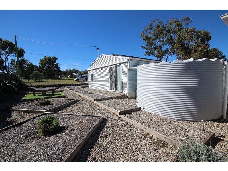 37 Walters Road, Glen Aplin QLD 4381