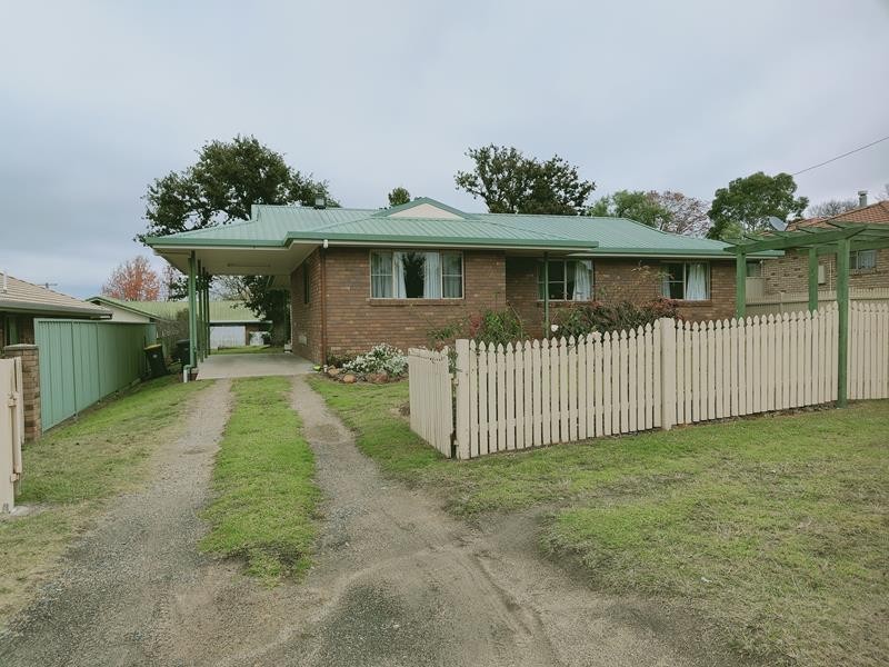 21 Lock street, Stanthorpe QLD 4380