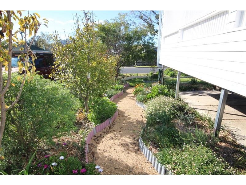 38 Denham Street, Stanthorpe QLD 4380
