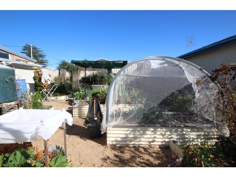 38 Denham Street, Stanthorpe QLD 4380