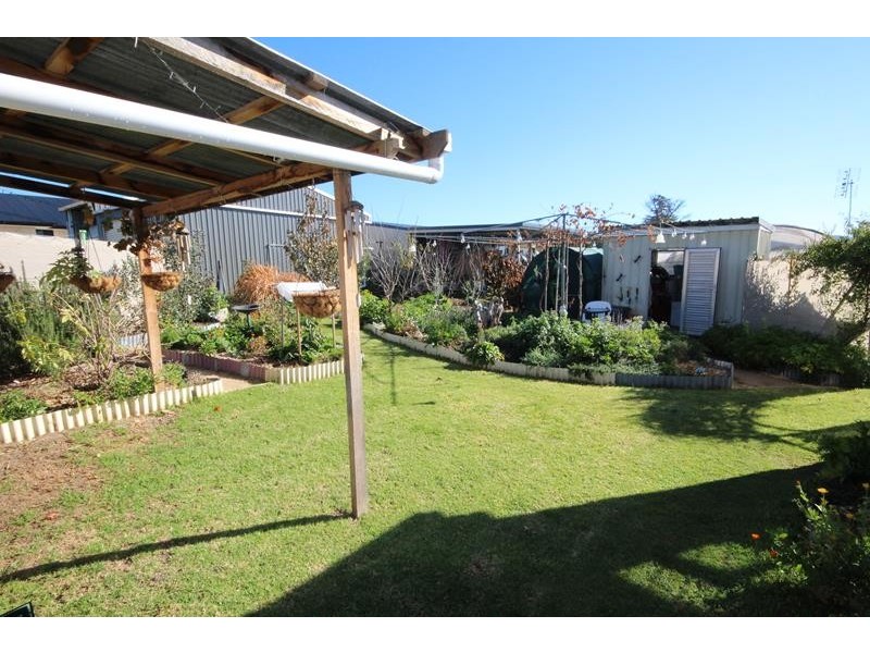 38 Denham Street, Stanthorpe QLD 4380