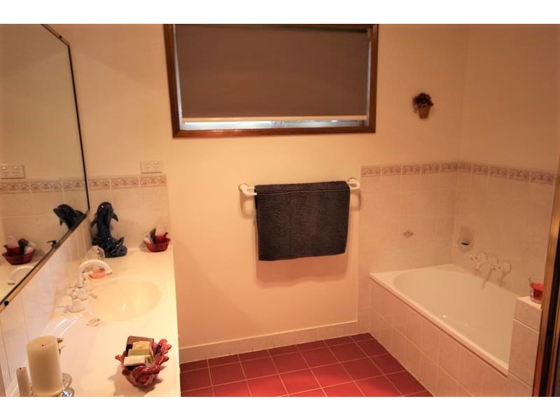 553 Donnelly’s Castle Road, Pozieres QLD 4352