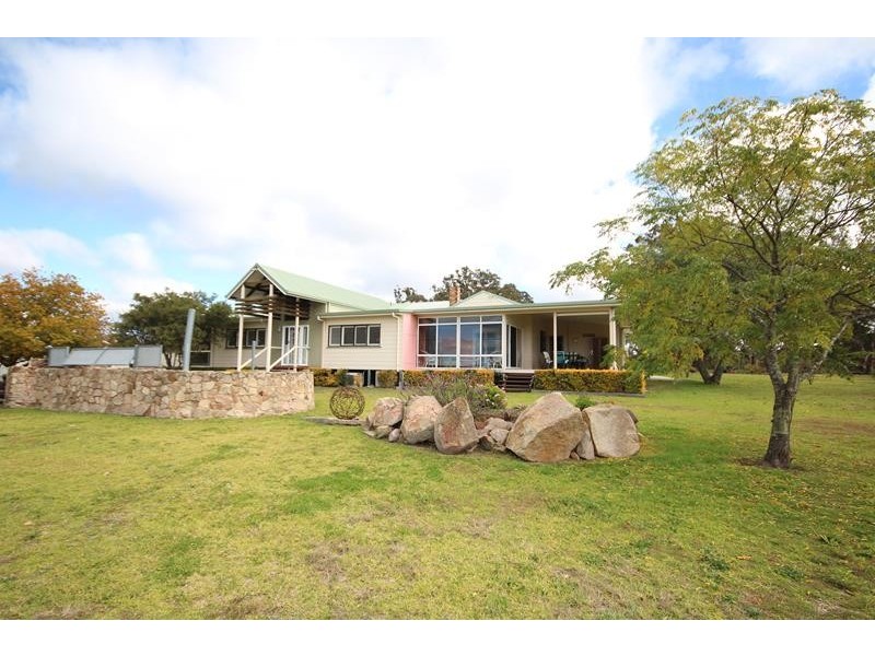145 Kelly Road, Applethorpe QLD 4378