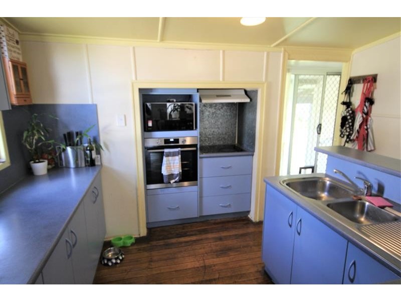 32 Symes Street, Stanthorpe QLD 4380