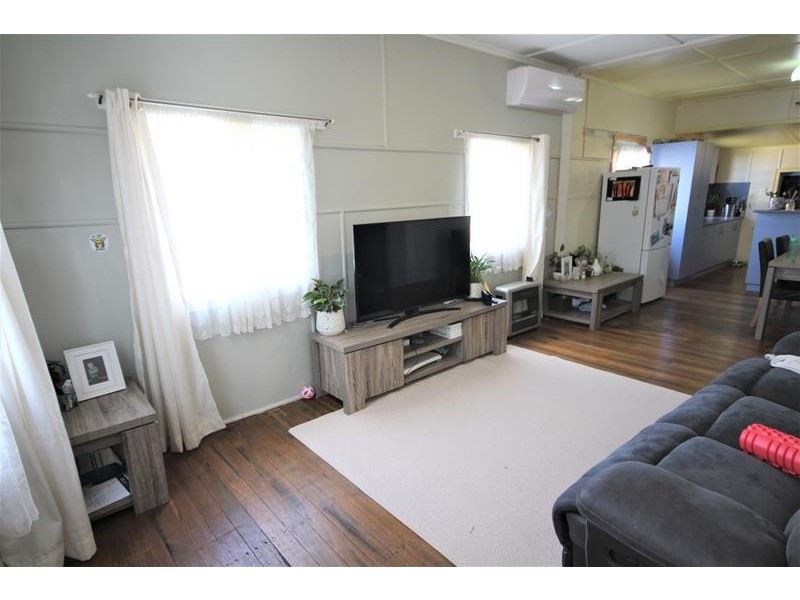 32 Symes Street, Stanthorpe QLD 4380