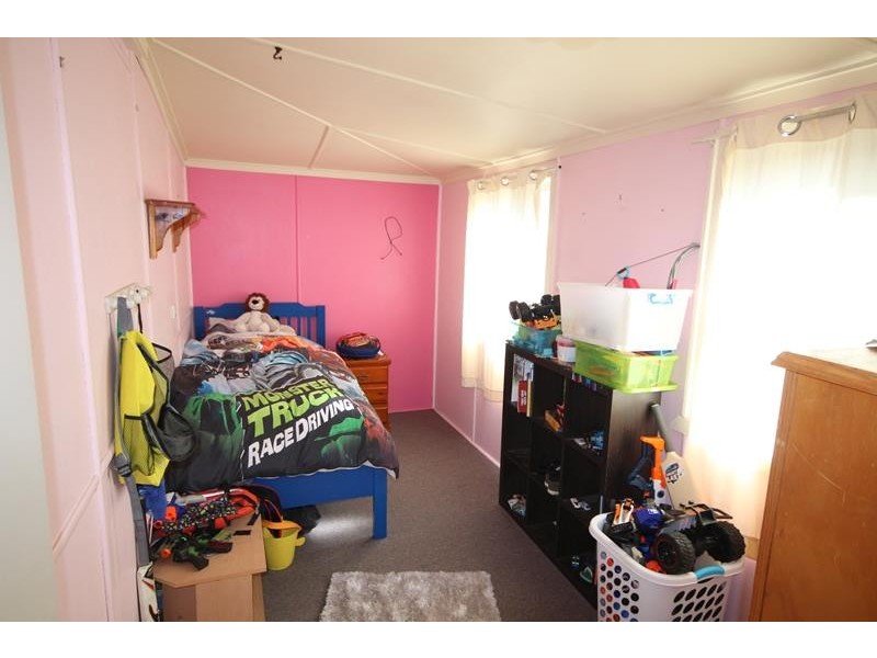 32 Symes Street, Stanthorpe QLD 4380