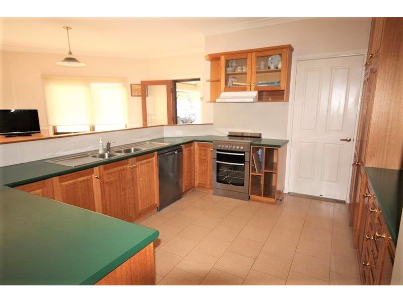 261 Spring Creek Road, Greenlands QLD 4380