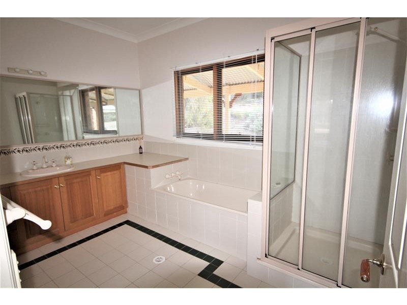 261 Spring Creek Road, Greenlands QLD 4380