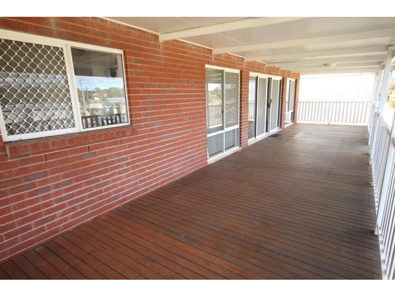 76-82 Connor Street, Stanthorpe QLD 4380