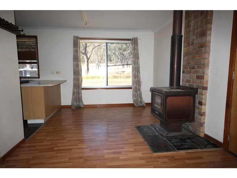 381 Sugarloaf Road, Stanthorpe QLD 4380