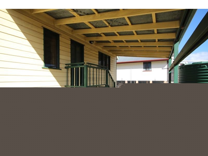 105 Granite Belt Drive, The Summit QLD 4377