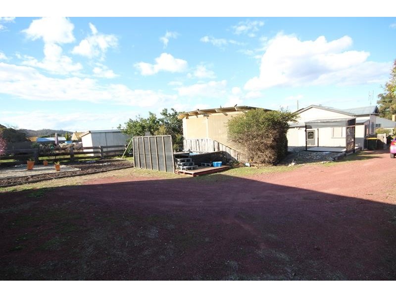 46 Symes Street, Stanthorpe QLD 4380