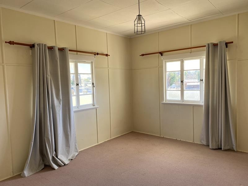 23 College Road, Stanthorpe QLD 4380