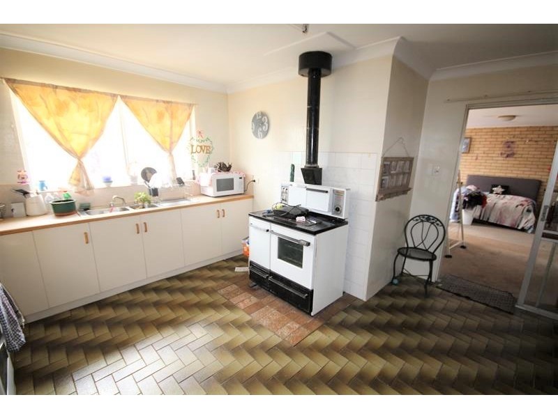 58 College Road, Stanthorpe QLD 4380