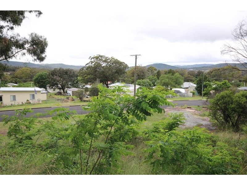 12 White Street, Stanthorpe QLD 4380