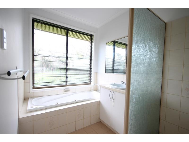 49 Tyrel Street, Stanthorpe QLD 4380