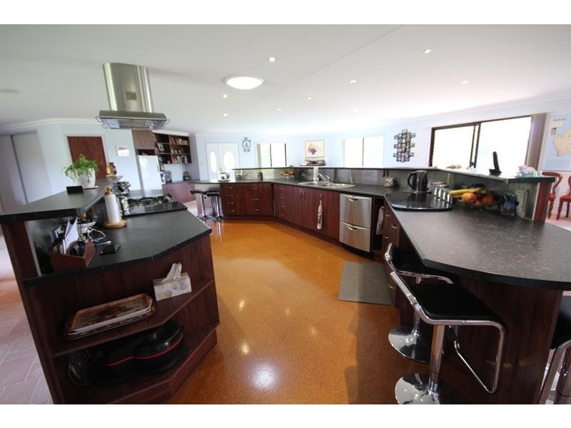 127 Whiskey Gully Road, Stanthorpe QLD 4380