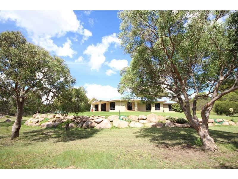 127 Whiskey Gully Road, Stanthorpe QLD 4380