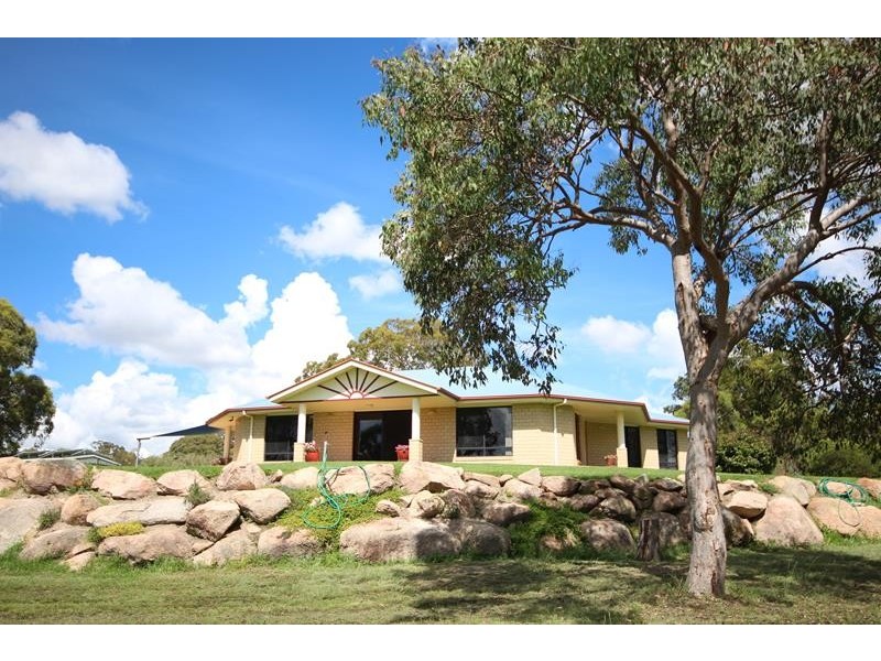 127 Whiskey Gully Road, Stanthorpe QLD 4380