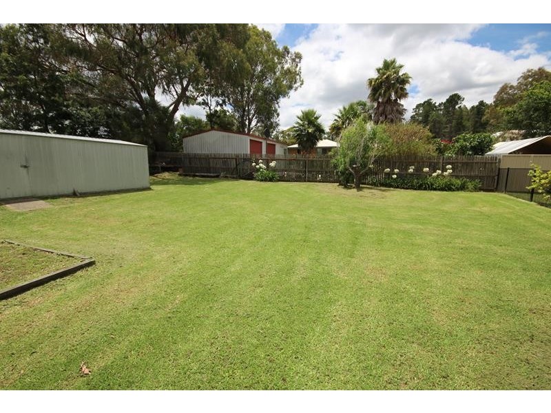 52 Hoult Street, Stanthorpe QLD 4380