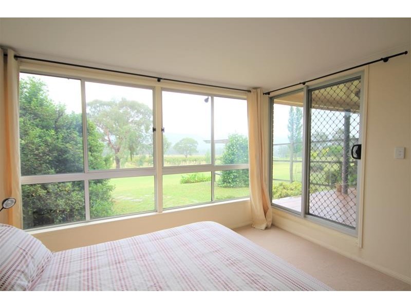 695 Bents Road, Ballandean QLD 4382