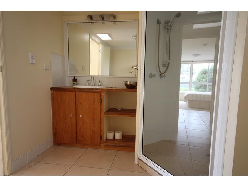 695 Bents Road, Ballandean QLD 4382