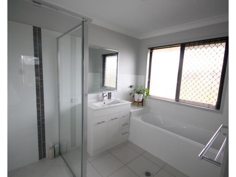 10 Lavena Court, Stanthorpe QLD 4380