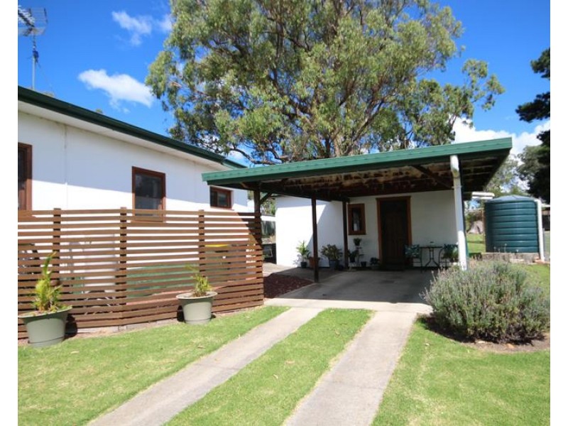 21 Pike Street, Stanthorpe QLD 4380