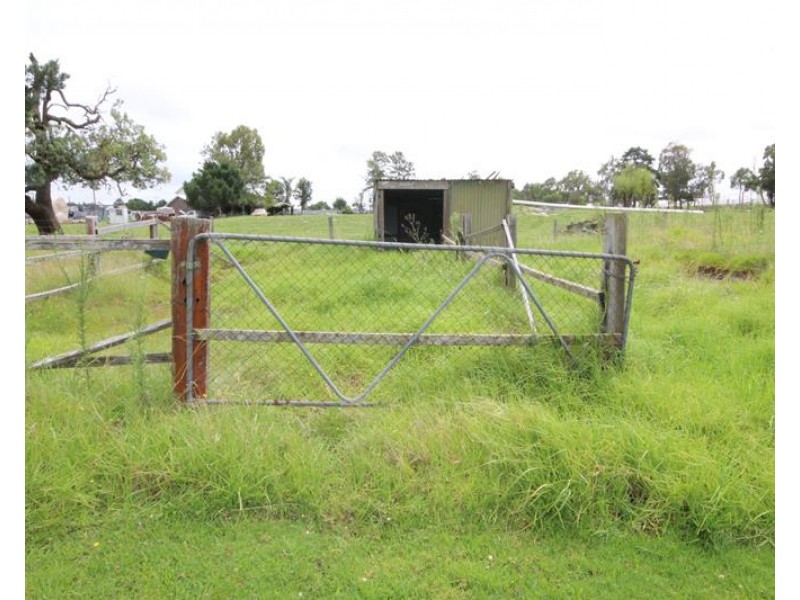 23 Border Road, Applethorpe QLD 4378