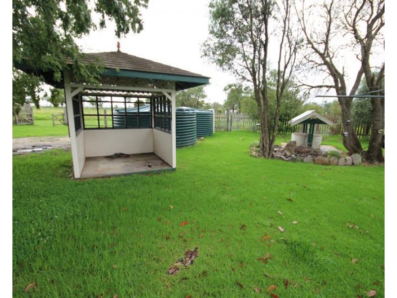 23 Border Road, Applethorpe QLD 4378