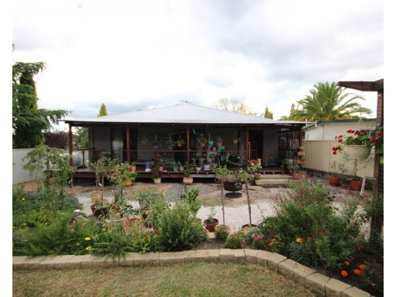 24 Ryan Street, Stanthorpe QLD 4380