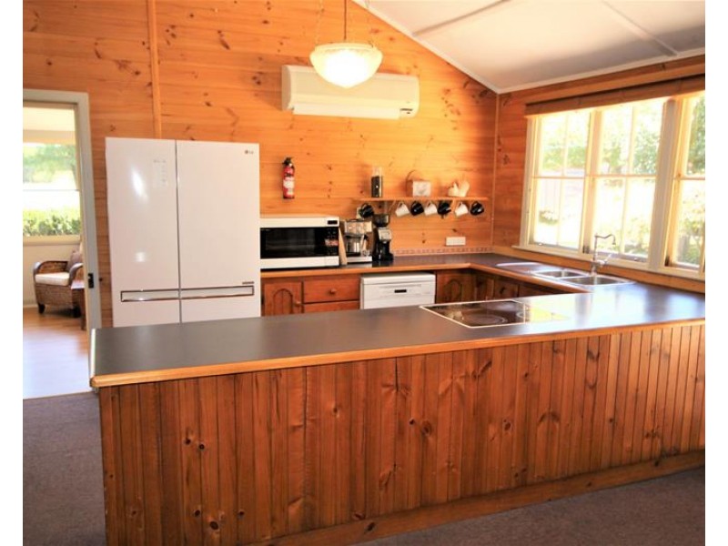 82 Clark Lane, Broadwater QLD 4380