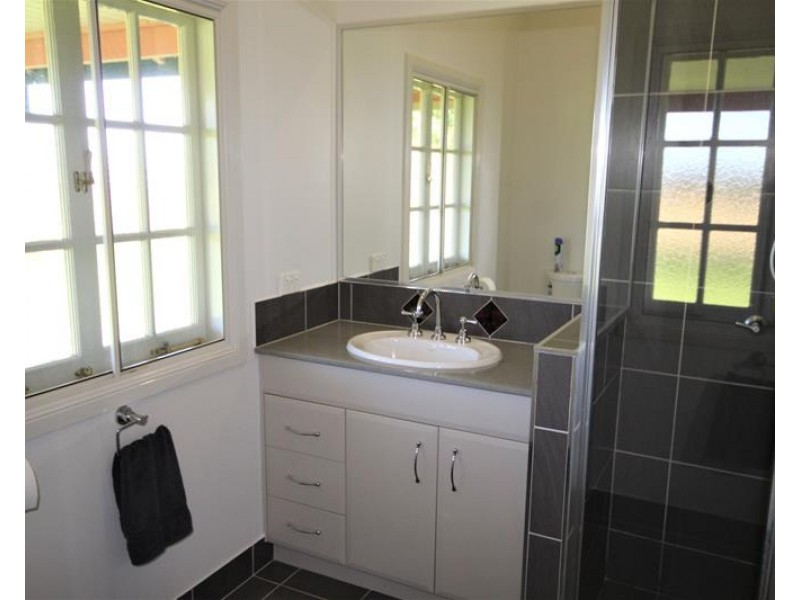 82 Clark Lane, Broadwater QLD 4380