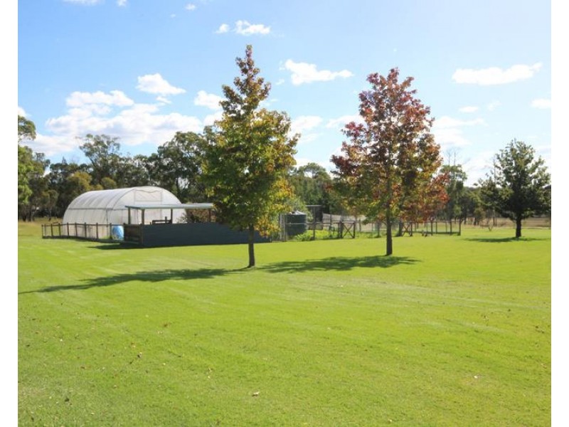 82 Clark Lane, Broadwater QLD 4380