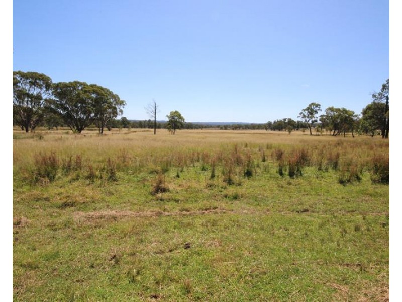 82 Clark Lane, Broadwater QLD 4380