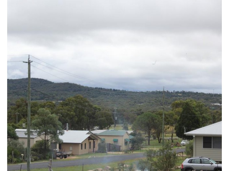 19 Sanderson Road, Glen Aplin QLD 4381