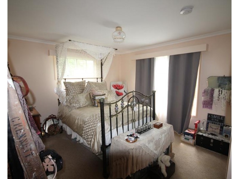 113 Nielsens Road, Sugarloaf QLD 4380