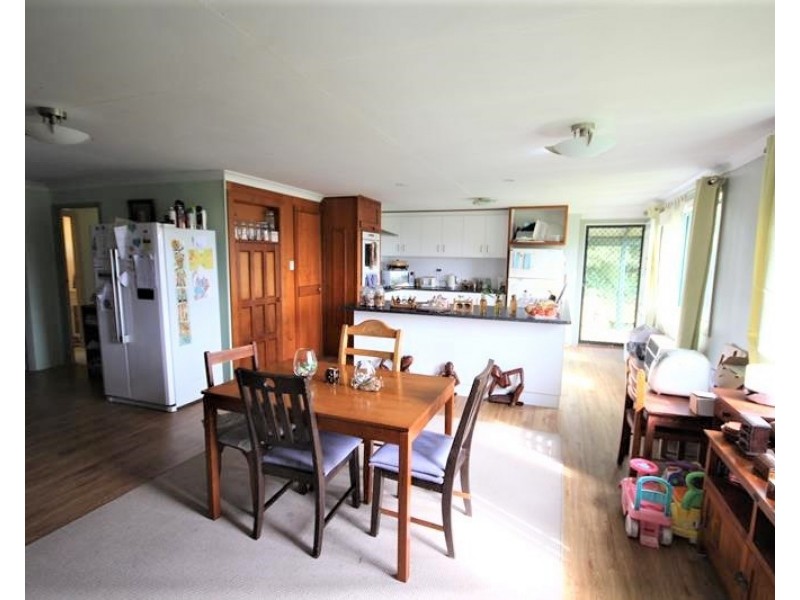 95 Pradella Road, Pozieres QLD 4352