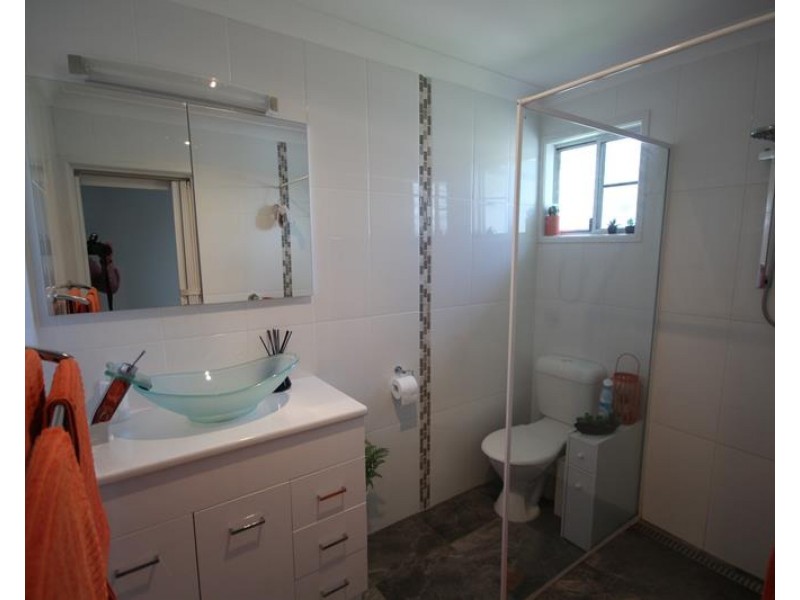 17 Forrest Street, Glen Aplin QLD 4381