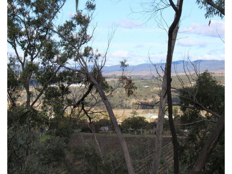 2574 Eukey Road, Ballandean QLD 4382