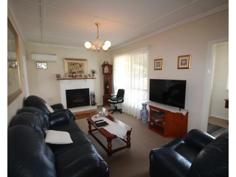 17 McGlew Street, Stanthorpe QLD 4380