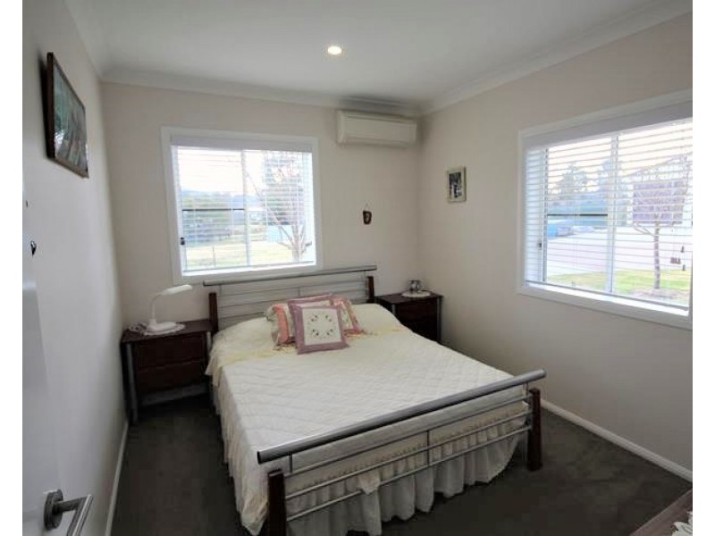 17 McGlew Street, Stanthorpe QLD 4380