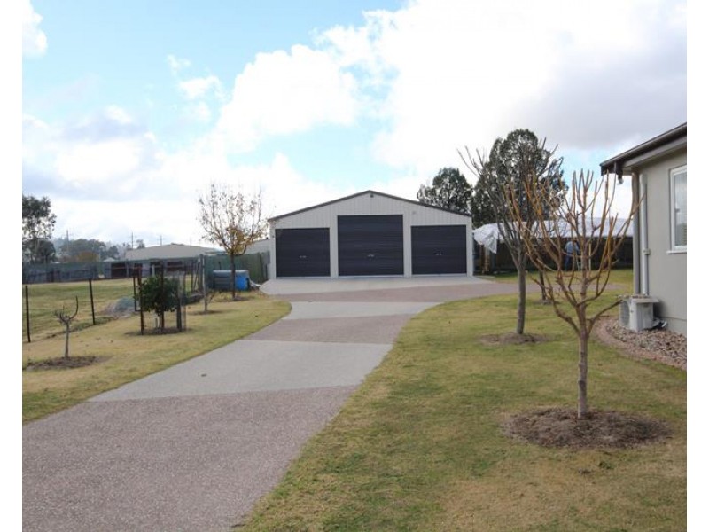 17 McGlew Street, Stanthorpe QLD 4380